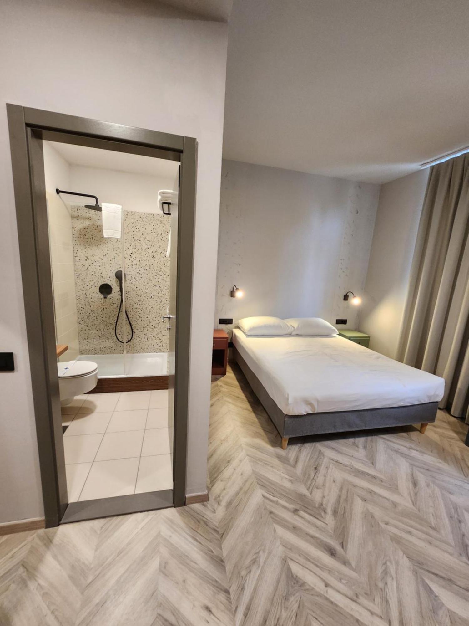 Hotel Amfiteatar 3*